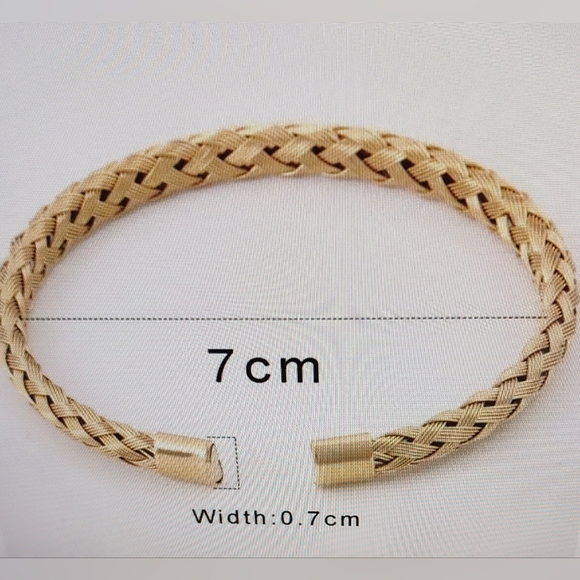 Stainless Steel Goldtone or Silvertone weaved bangle bracelet - Picture 7 of 16